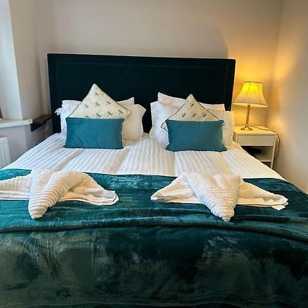 Adam'S Place, Watford Wd17 2Py Villa Dış mekan fotoğraf
