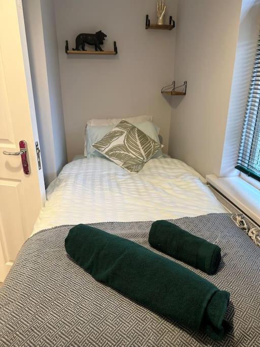 Adam'S Place, Watford Wd17 2Py Villa Dış mekan fotoğraf